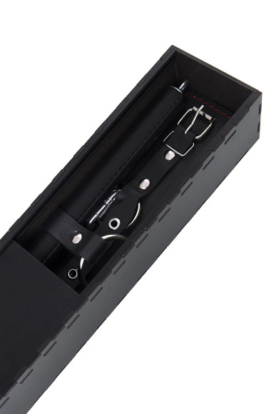 Черная распорка с 4 манжетами для рук и ног