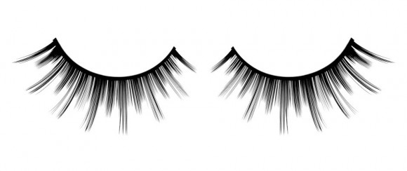 Пушистые черные ресницы с отдельными длинными ресничками