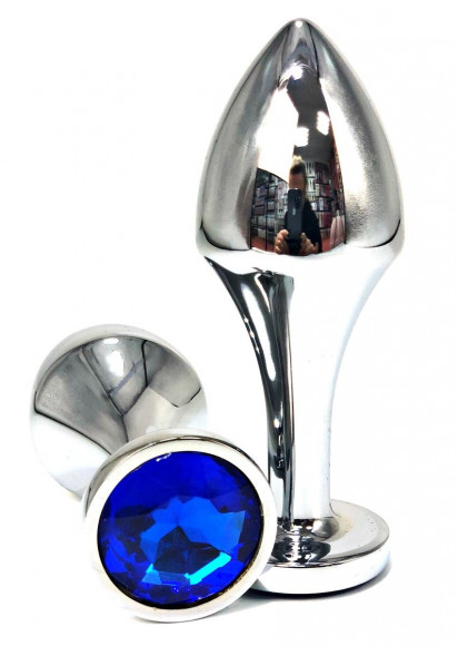 Серебристая анальная пробка на удлиненной ножке с синим кристаллом  - 9 см.
