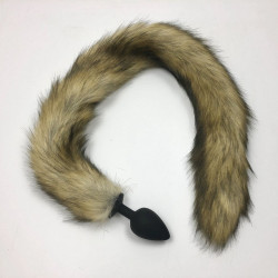 Черная анальная пробка с длинным лисьим хвостом